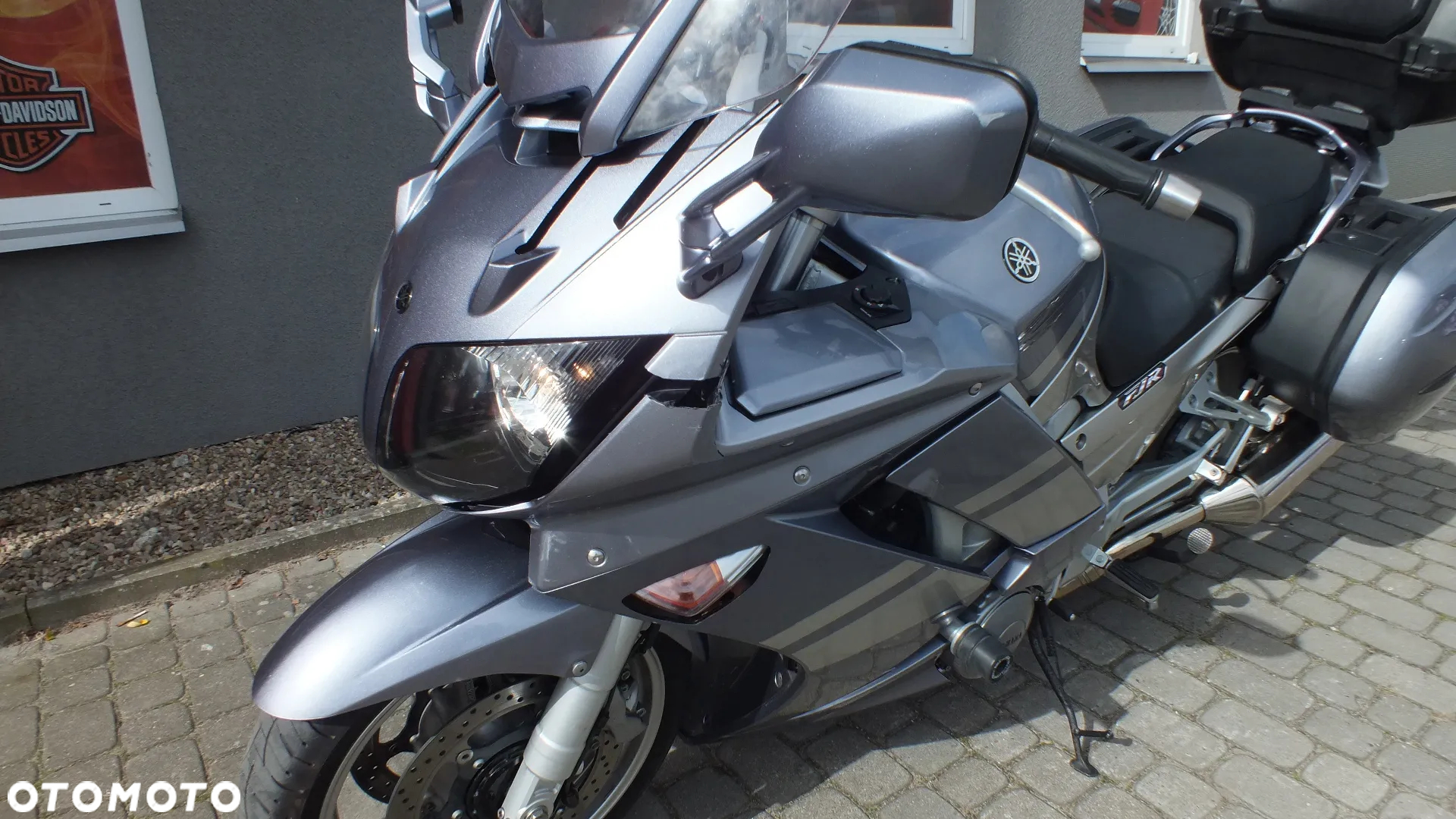 Yamaha FJR - 8