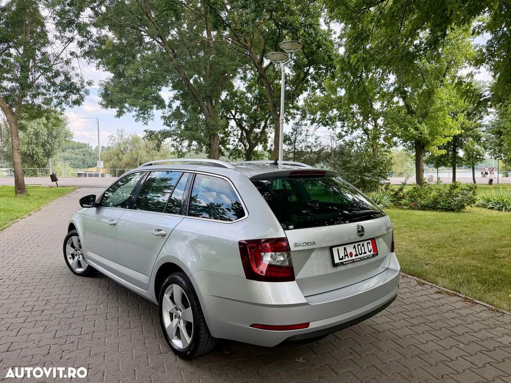 Skoda Octavia 2.0 TDI DSG Premium Edition - 3