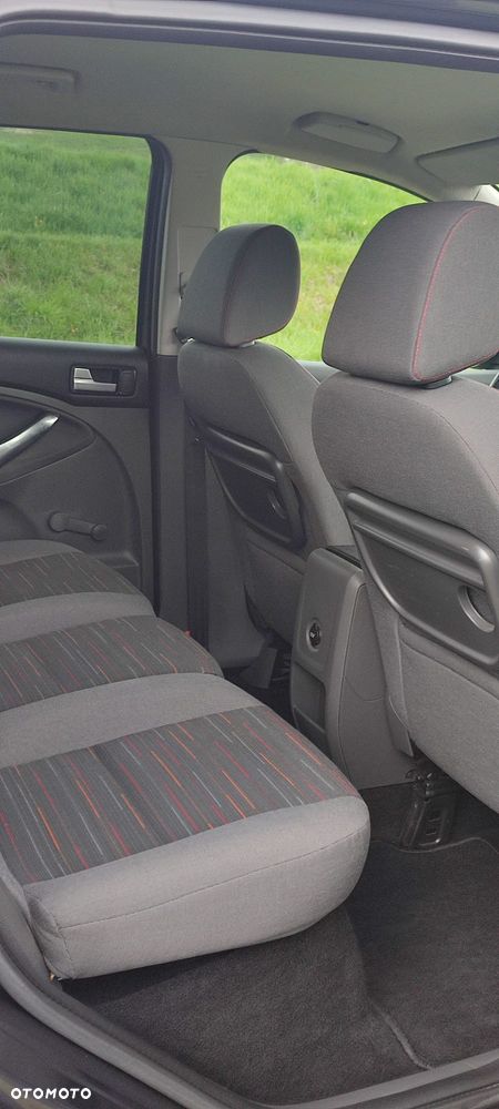 Ford C-MAX 1.6 TDCi Ambiente - 21