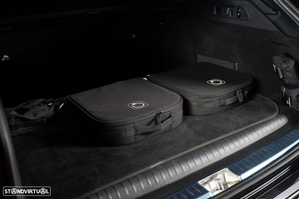 Mercedes-Benz E 300 e 4Matic AMG Line - 49