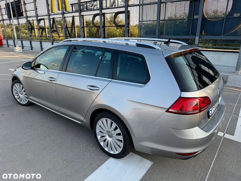 Volkswagen Golf 2.0 TDI (BlueMotion Technology) Highline - 8