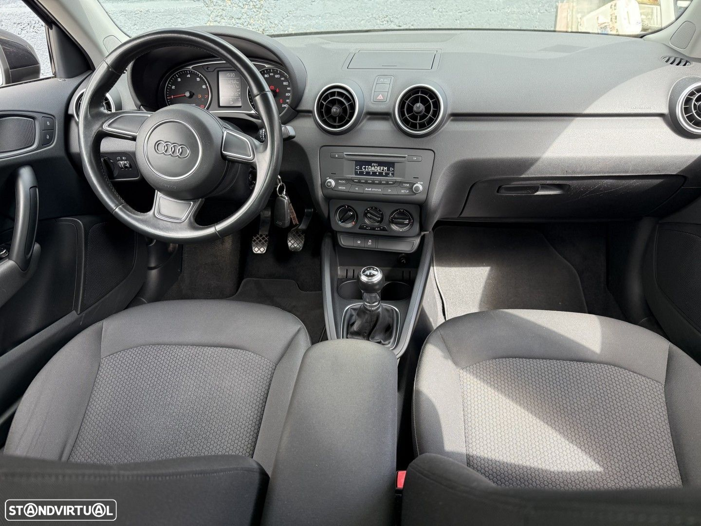 Audi A1 Sportback 1.0 TFSI Design - 10