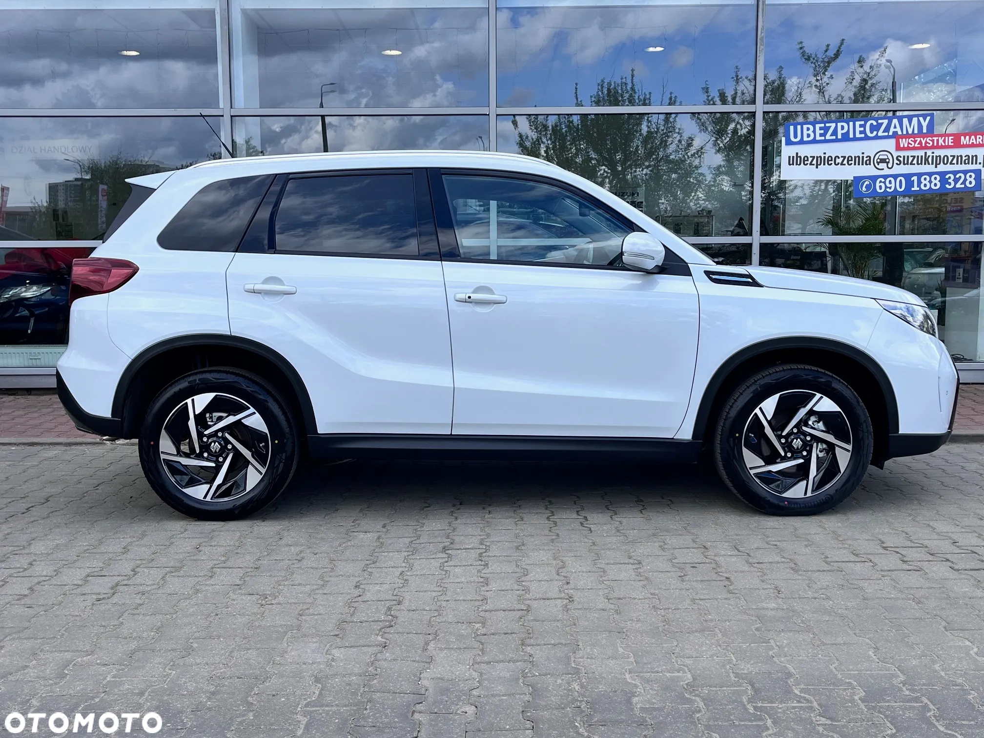 Suzuki Vitara 1.5 DualJet Hybrid Elegance Sun 4WD AGS - 6