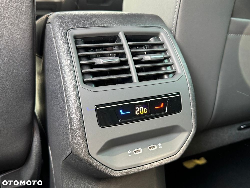 Cupra Leon 1.5 eTSI mHEV DSG - 39