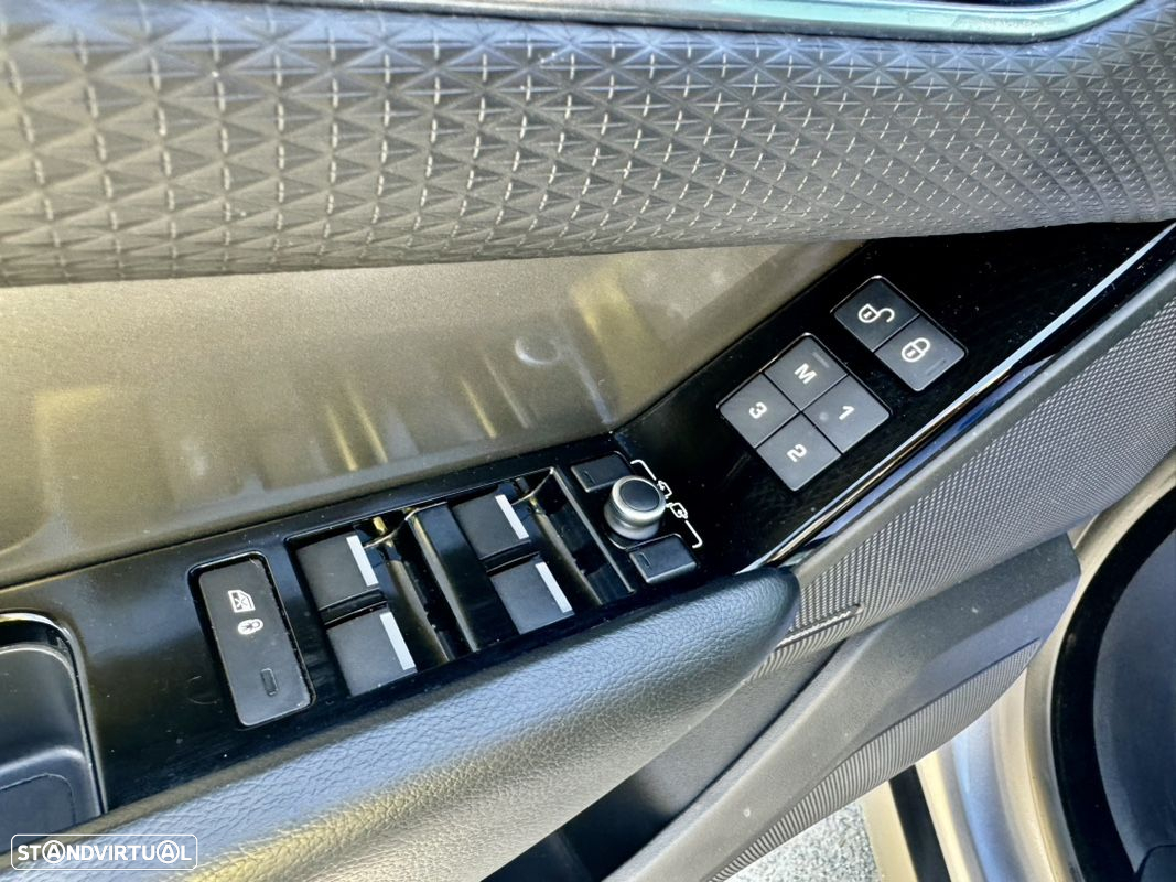 Land Rover Range Rover Velar 2.0 D R-Dynamic S - 21