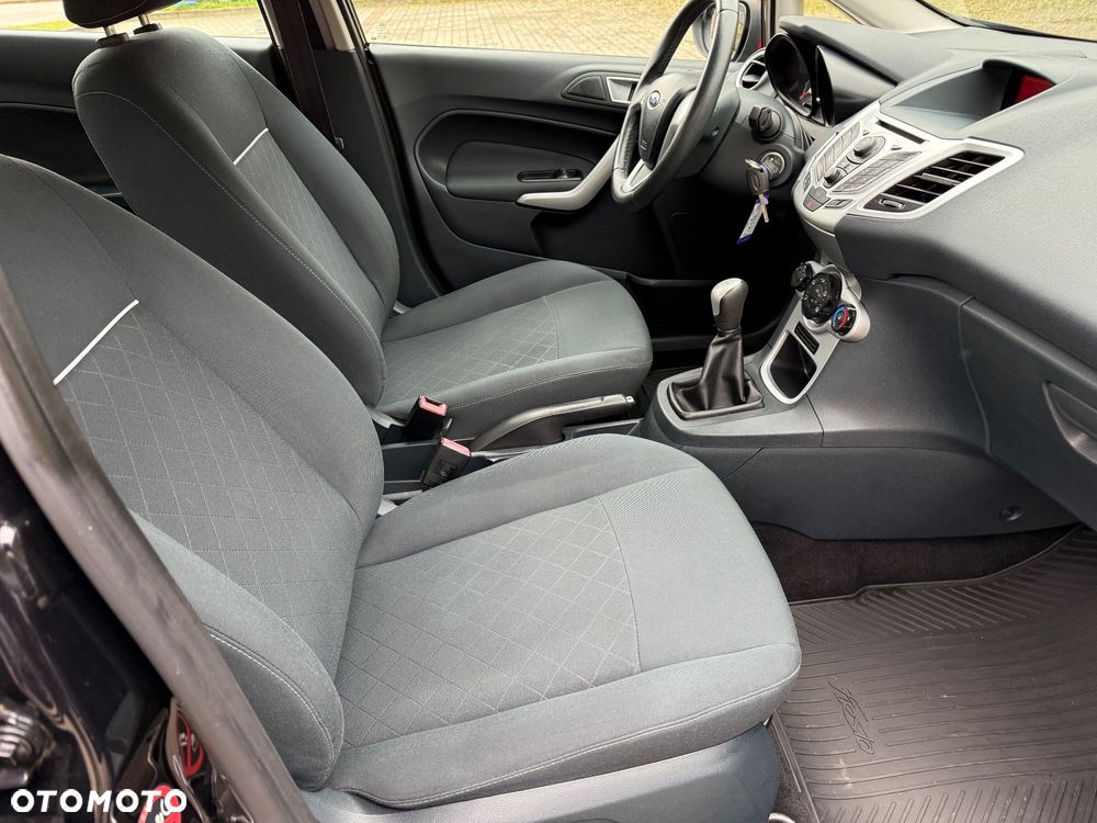 Ford Fiesta 1.25 Champions Edition - 14