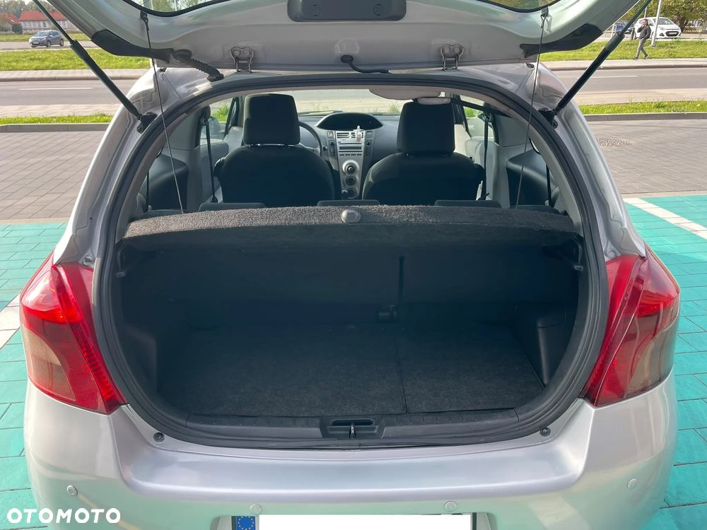 Toyota Yaris - 9