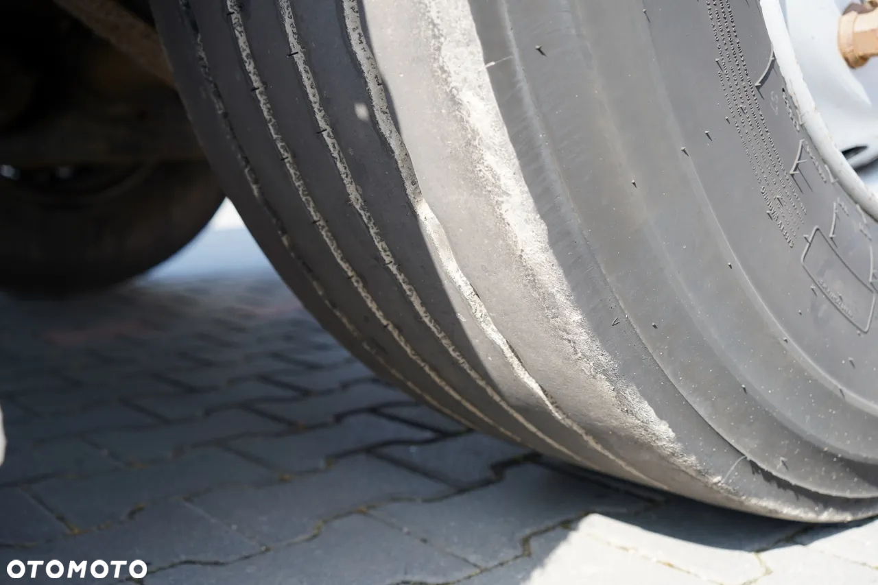 Fruehauf KONTENER / KOFFER / 2 OSIE / SAF / BARDZO MOCNA PODŁOGA: SZYNA-DESKA - 22
