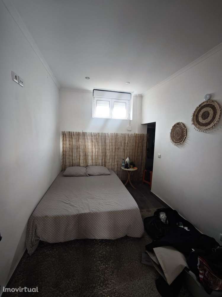 Apartamento T2 com terraço e 2 casas de banho em Loures - Grande imagem: 4/6