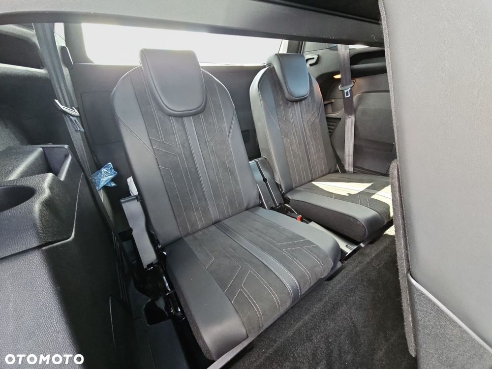 Peugeot 5008 1.6 PureTech GT S&S EAT8 - 34