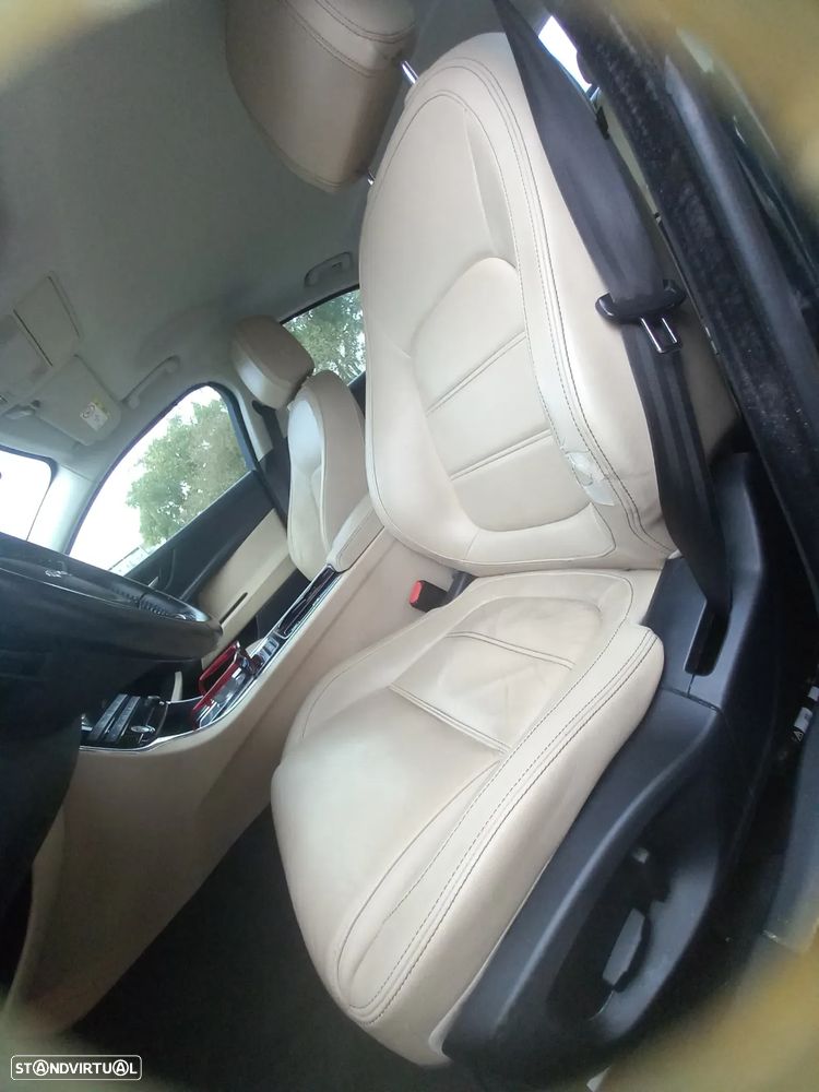 Jaguar XE 2.0 D R-Sport Aut. - 12