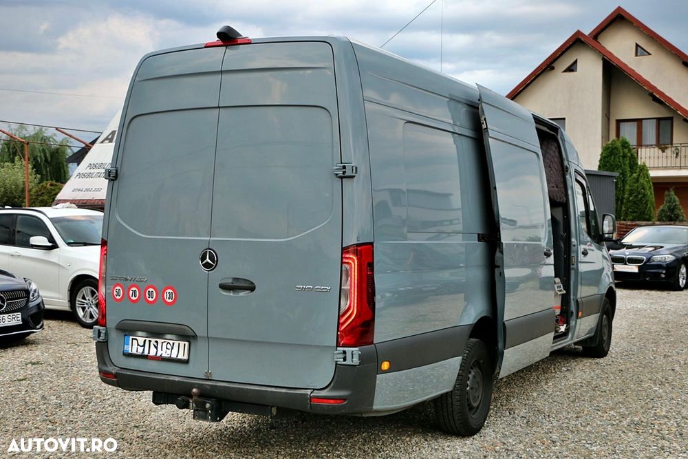 Mercedes-Benz Sprinter 319 - 4