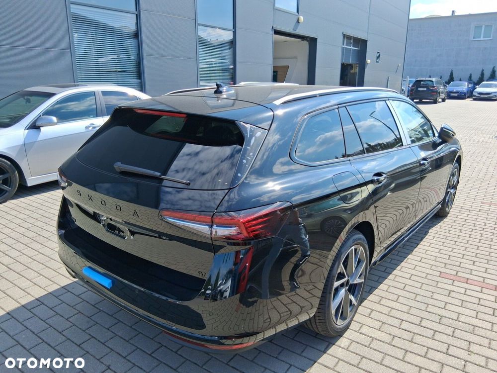 Skoda Superb 1.5 TSI Plug-in Hybrid Sportline DSG - 3