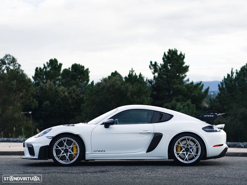 Porsche 718 Cayman GT4 RS - 4