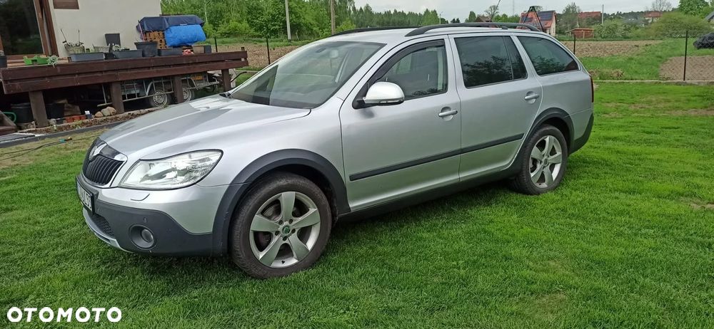 Skoda Octavia 2.0 TDI DPF 4x4 Scout - 2