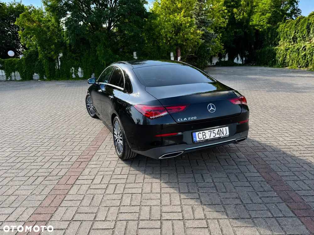 Mercedes-Benz CLA 220 7G-DCT - 3
