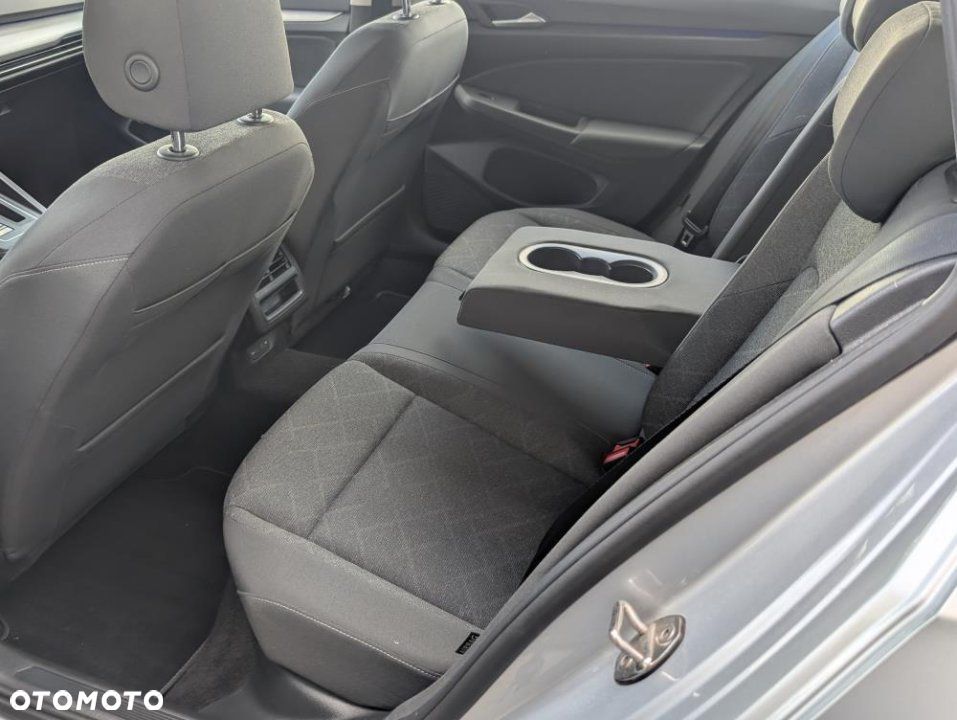Volkswagen Golf - 23