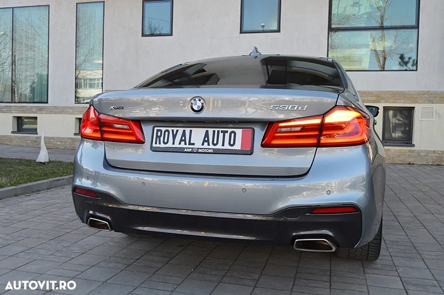 BMW Seria 5 530d xDrive Aut. Sport Line - 14