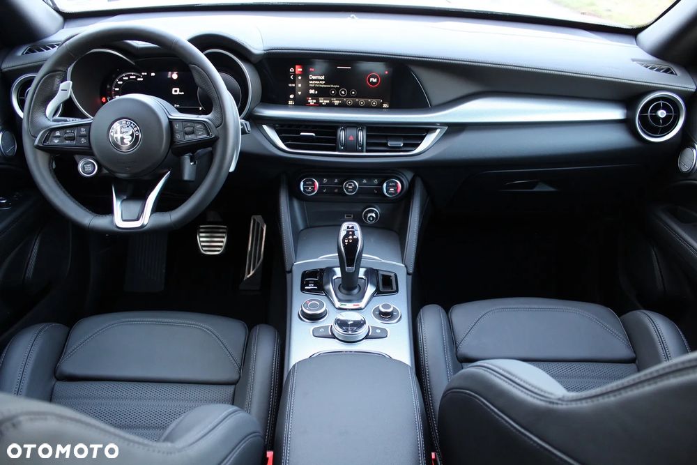 Alfa Romeo Stelvio 2.0 Turbo Veloce Q4 - 13