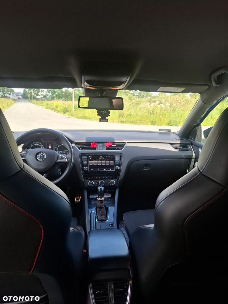 Skoda Octavia 2.0 TDI RS DSG - 11