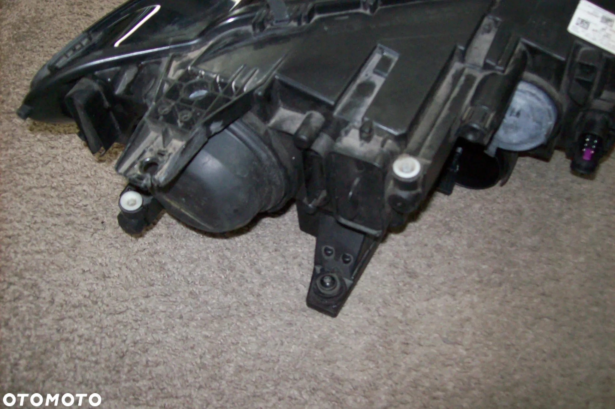 LAMPA PRZEDNIA LEWA VW TOURAN EUROPA ROK 15+ - 9