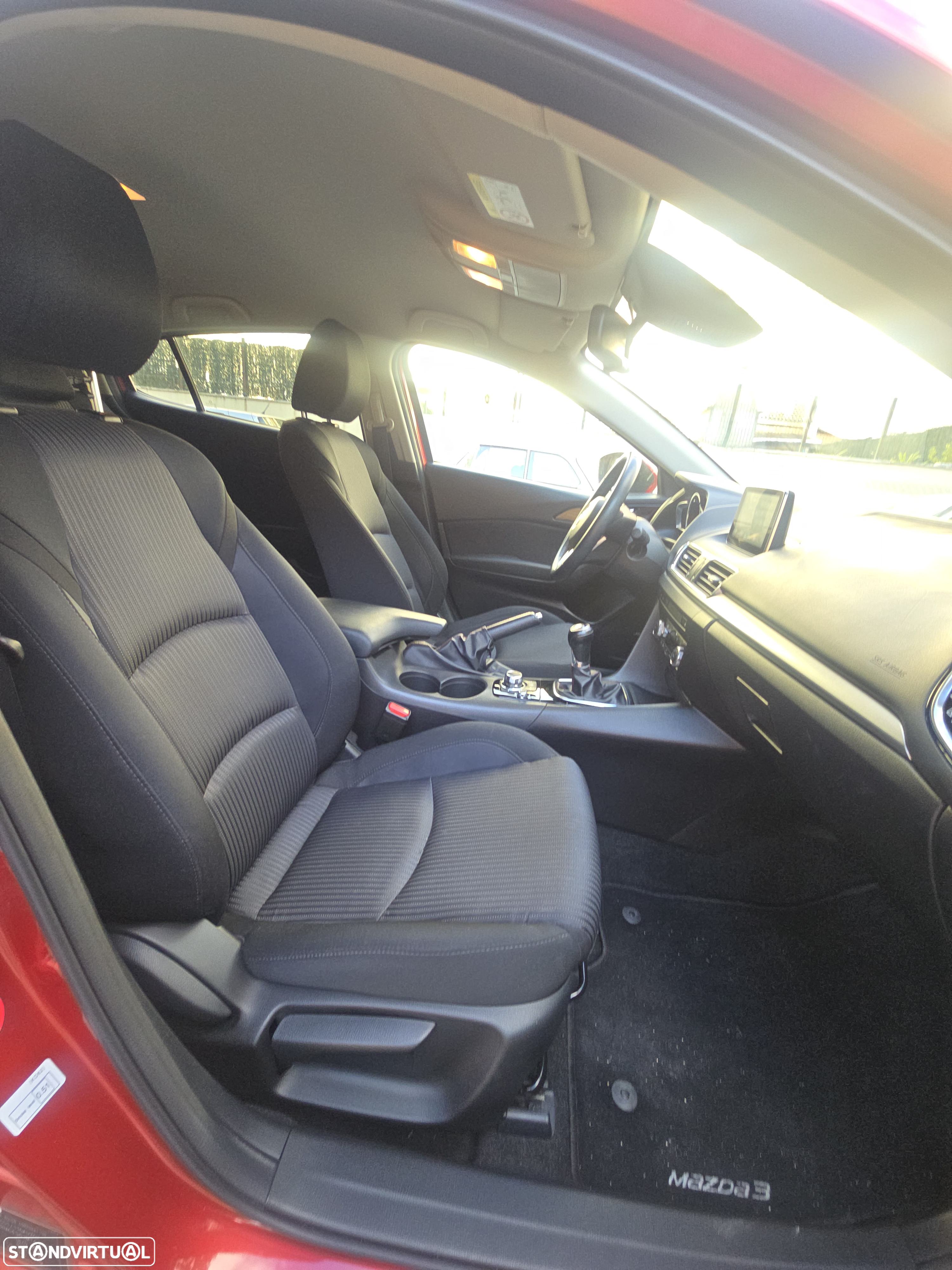Mazda 3 1.5 Sky-D Excellence Navi - 15