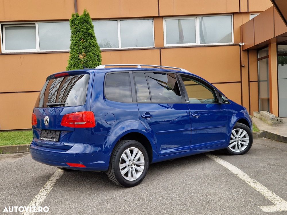 Volkswagen Touran 1.6 TDI DPF BlueMotion Technology STYLE - 8