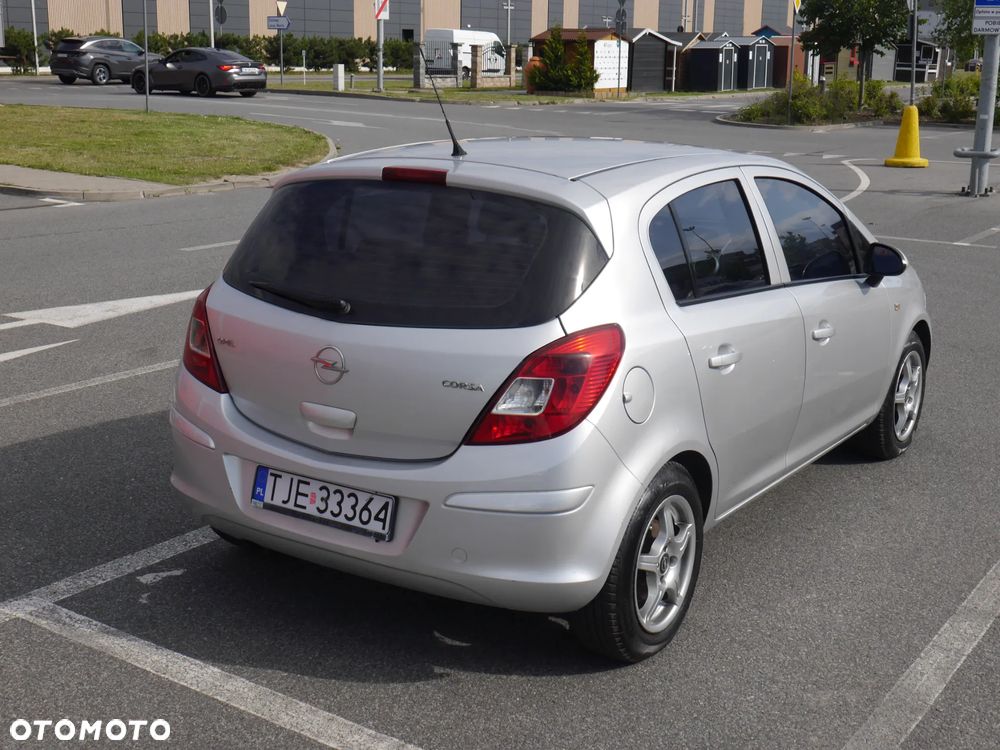 Opel Corsa 1.4 16V Enjoy - 7