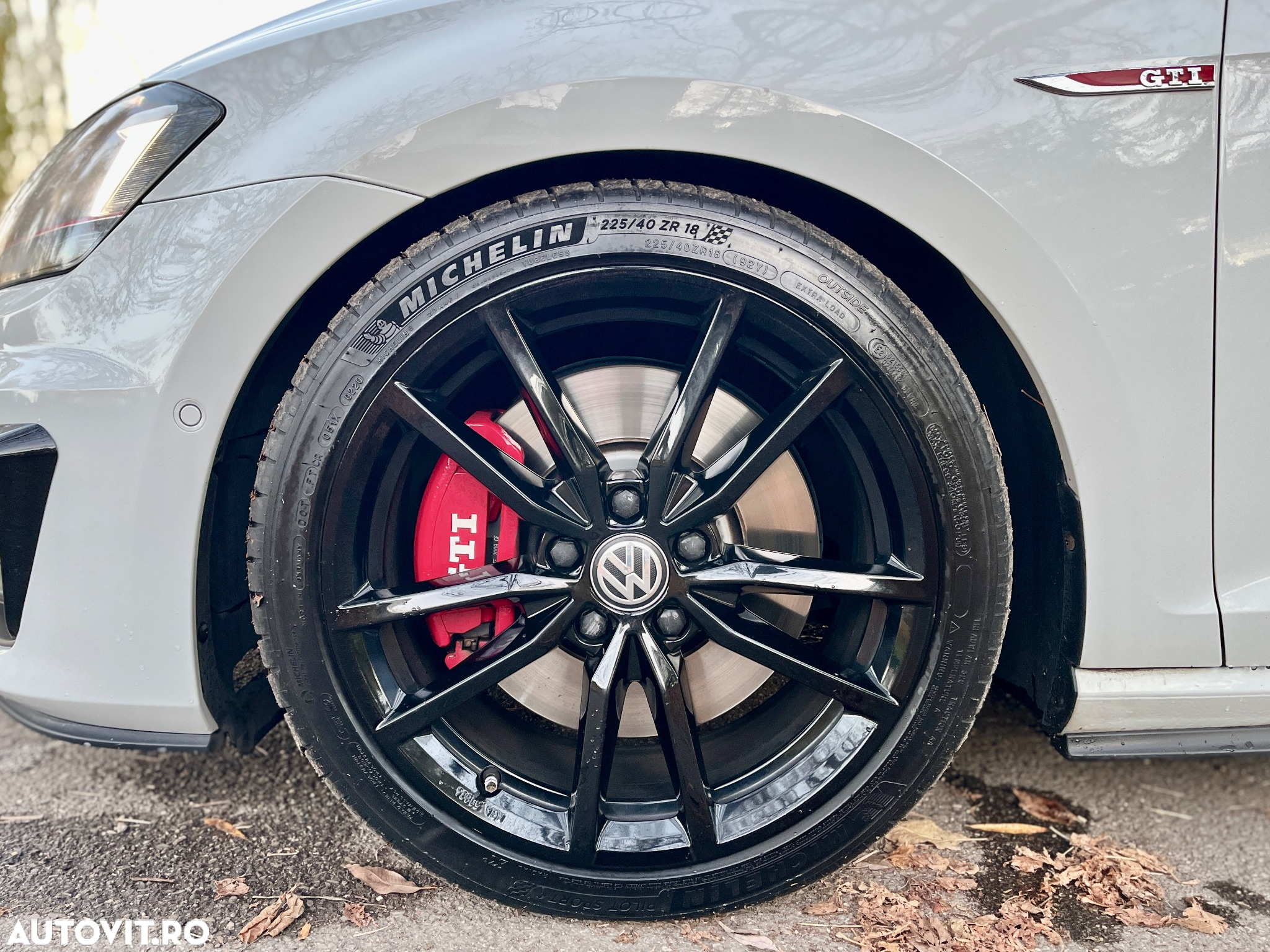 Volkswagen Golf 2.0 TSI BMT DSG GTI Performance - 4
