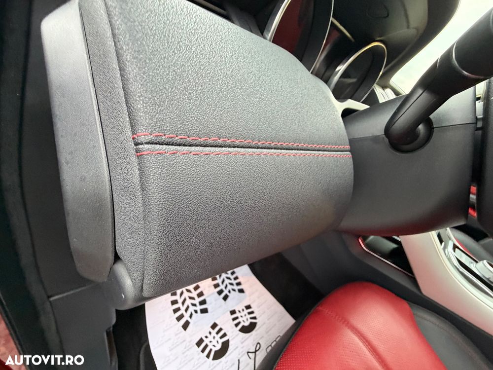 Land Rover Range Rover Evoque - 12