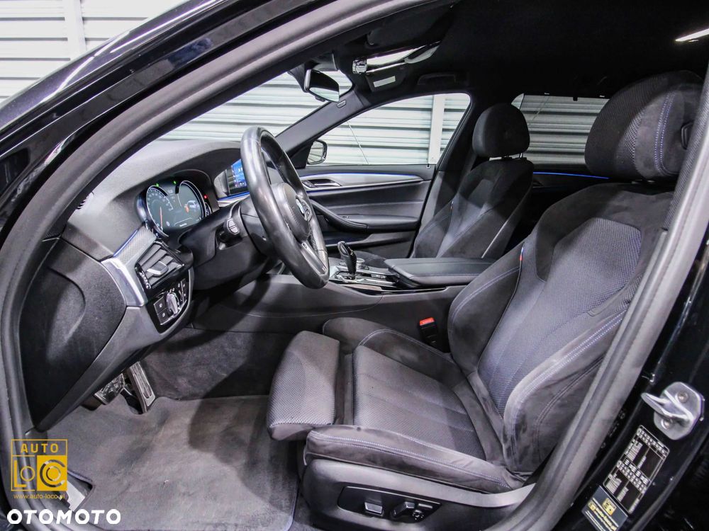 BMW Seria 5 520d M Sport - 12