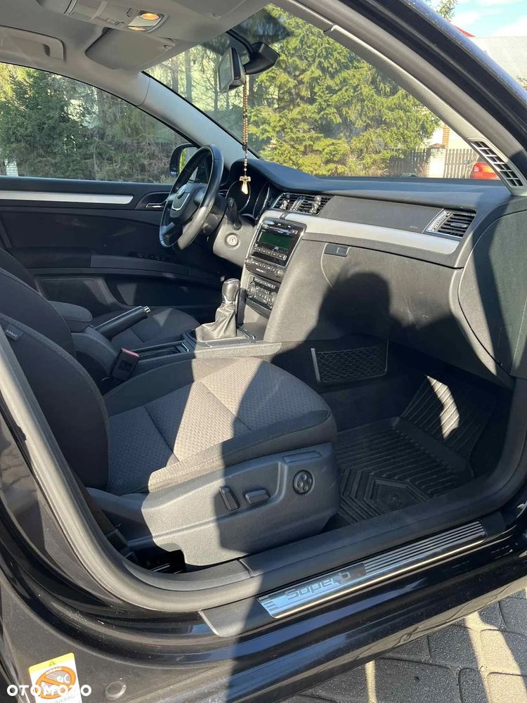 Skoda Superb 2.0 TDI Comfort - 11