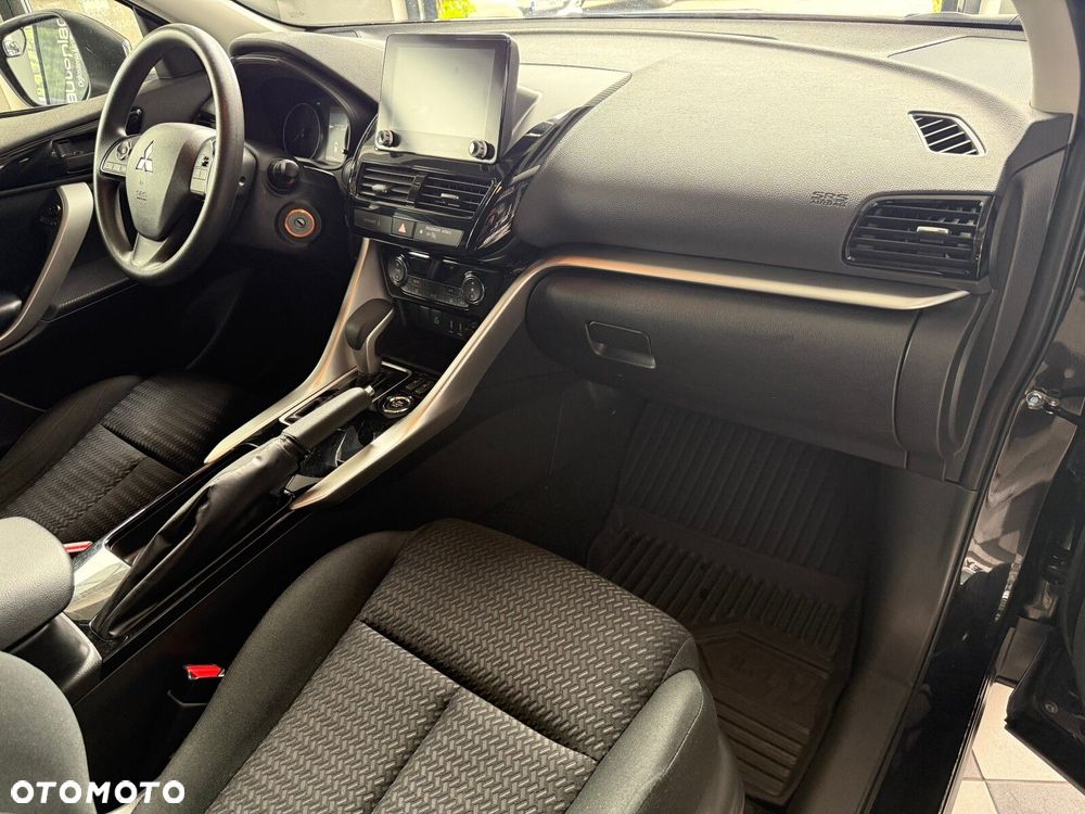 Mitsubishi Eclipse Cross - 17
