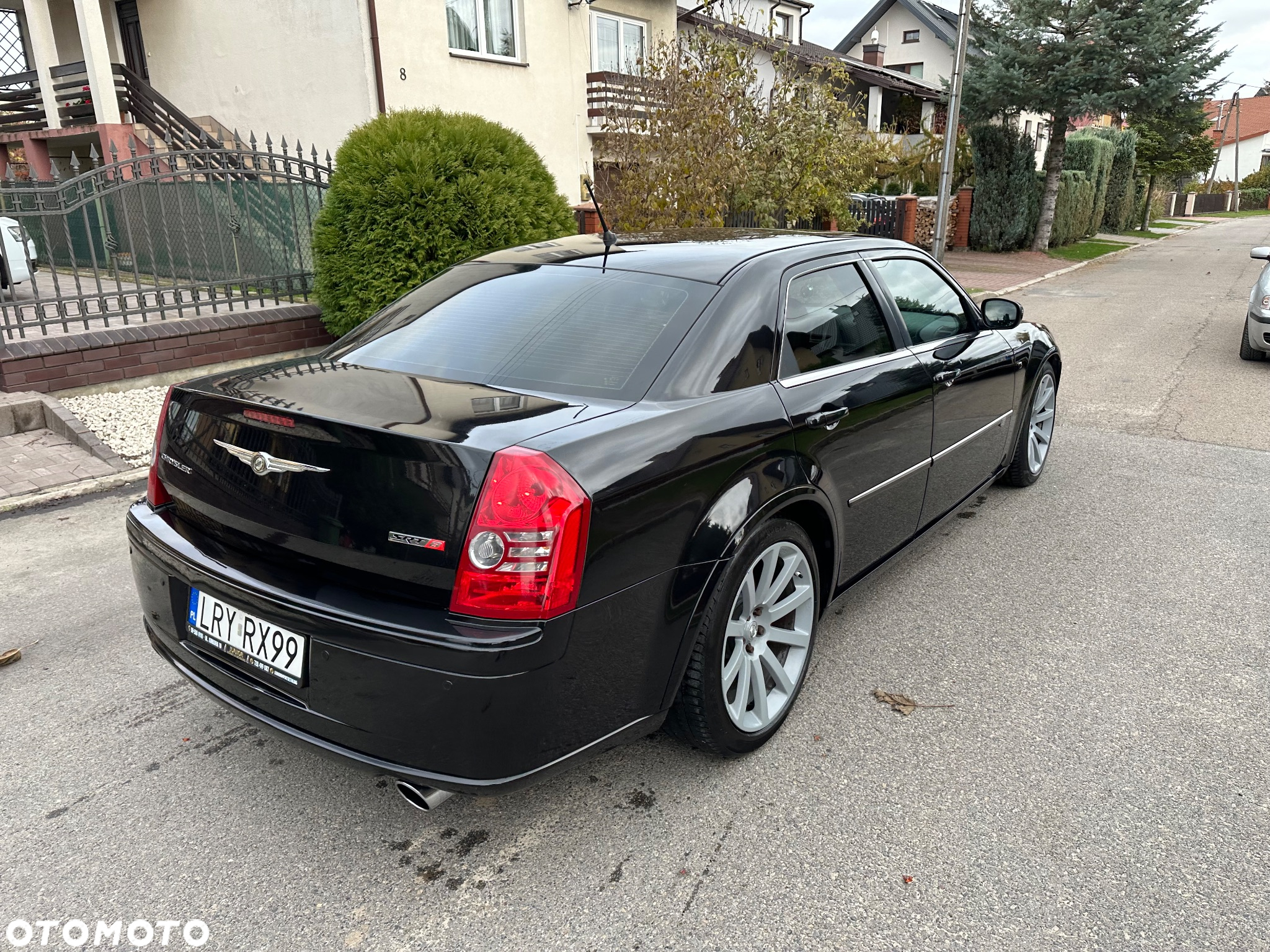 Chrysler 300C 6.1 V8 Hemi SRT8 - 11