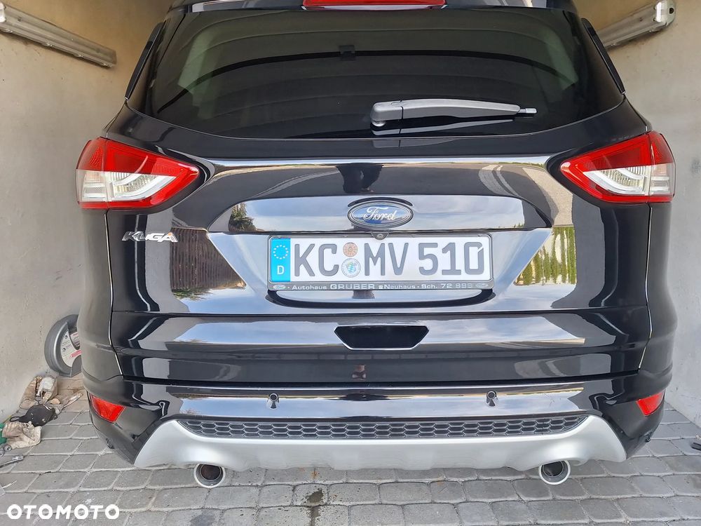 Ford Kuga 2.0 TDCi 2x4 ST-Line - 27