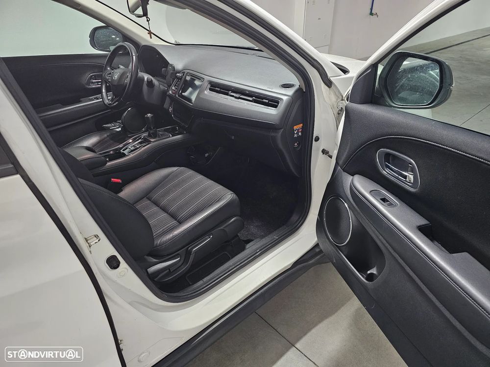 Honda HR-V 1.6 i-DTEC Executive - 23