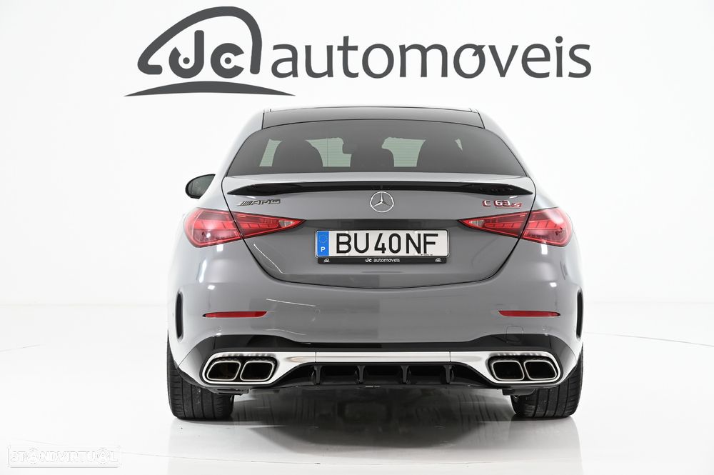Mercedes-Benz C 63 AMG S E Performance 4Matic - 31
