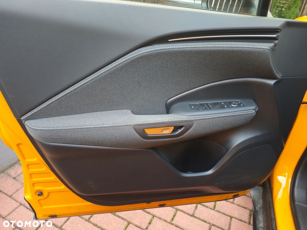 Lexus LBX 1.5 Hybrid - 30