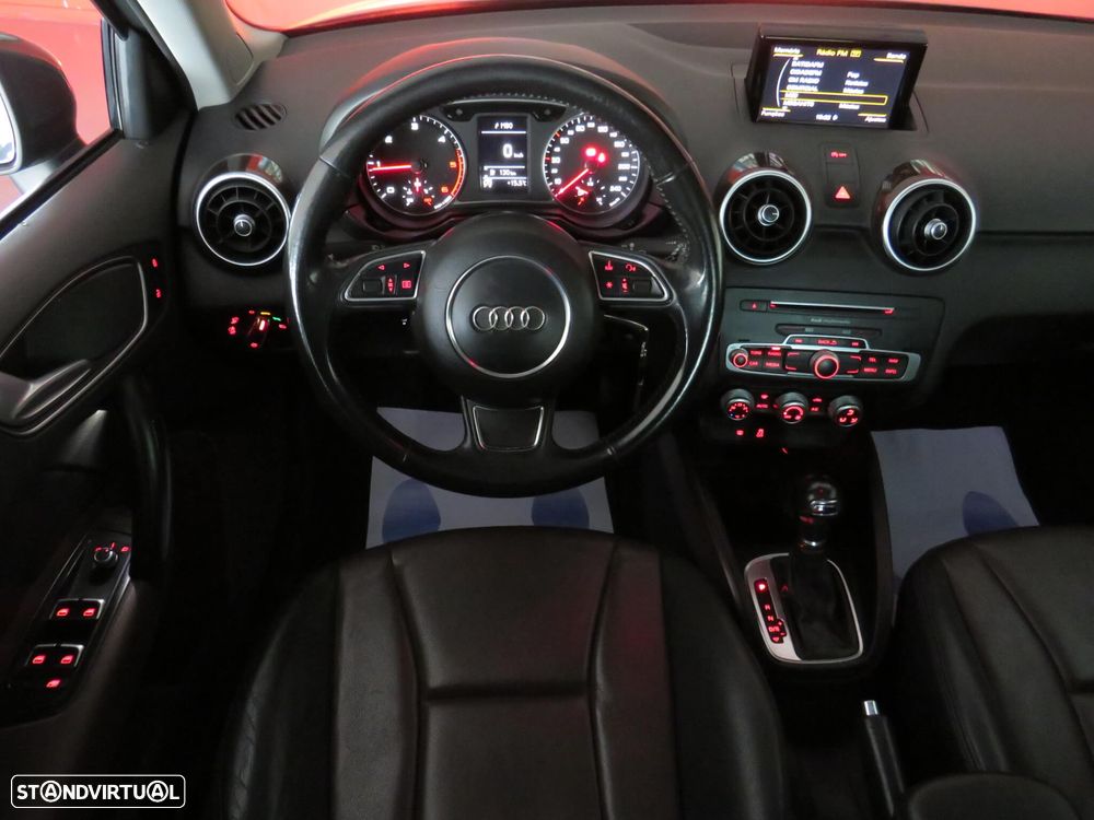 Audi A1 Sportback 1.6 TDI S tronic - 13