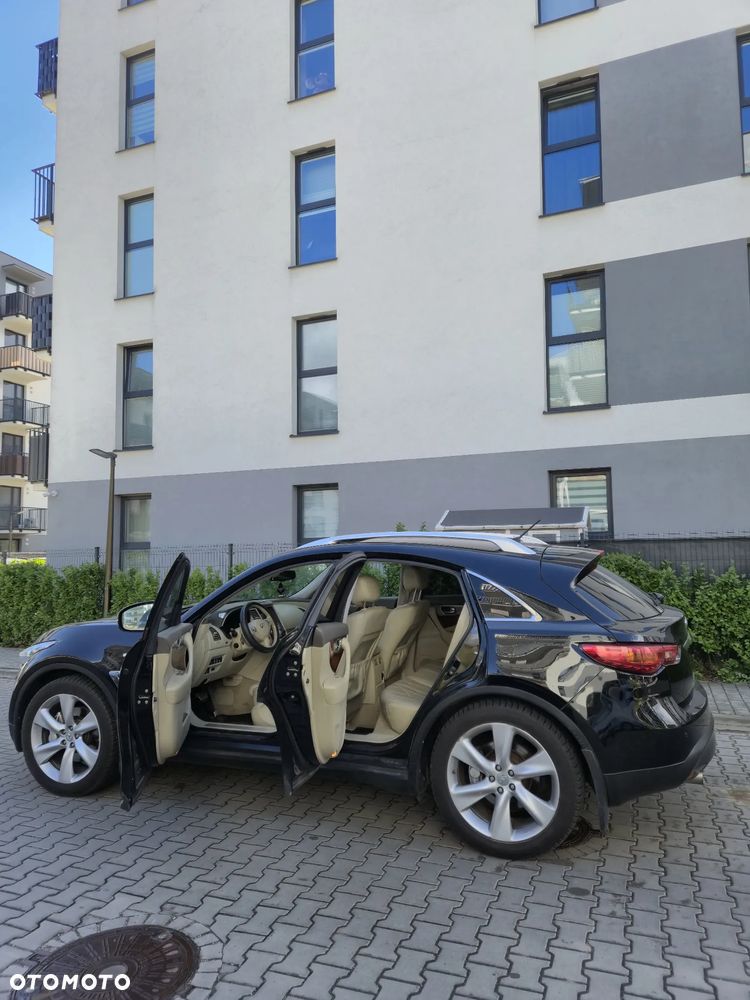Infiniti FX FX30d S - 14