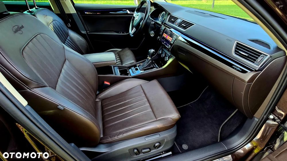 Skoda Superb 2.0 TDI 4x4 L&K DSG - 17