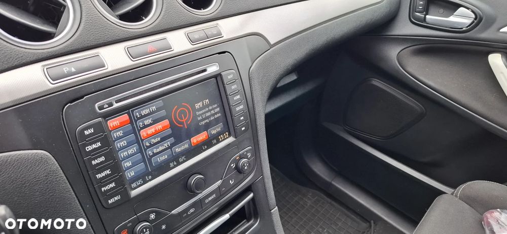 Ford S-Max - 18