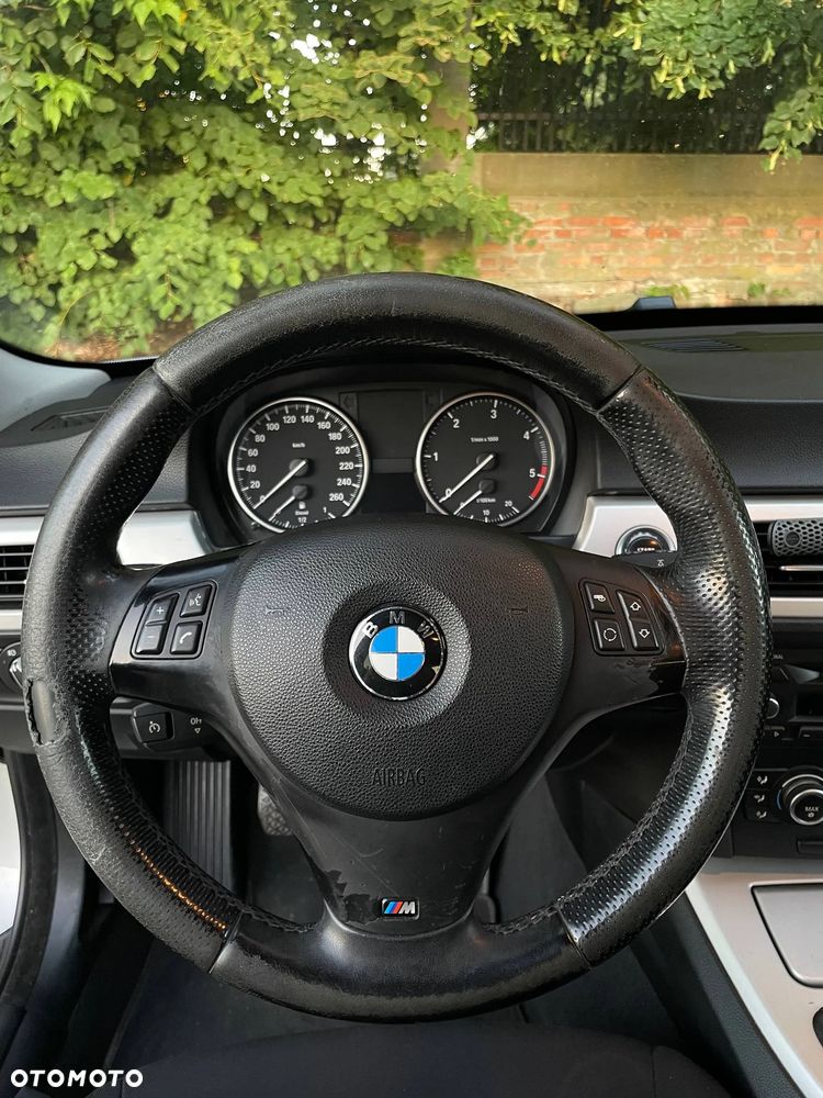 BMW Seria 3 318d - 20