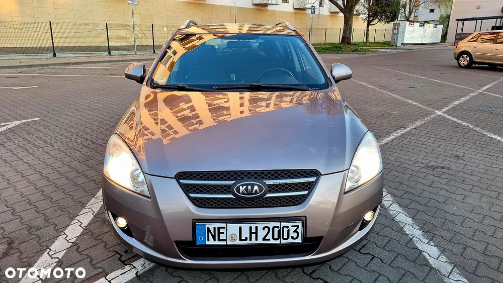 Kia Ceed 1.4 CVVT LX Basis - 9