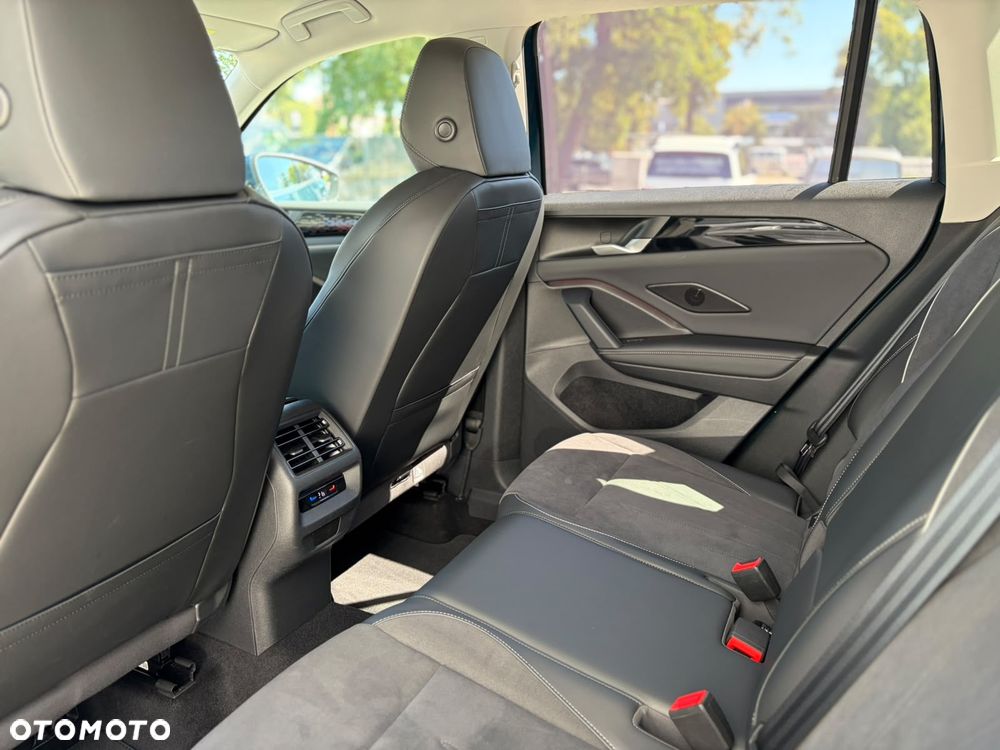 Volkswagen Tiguan 1.5 eTSI Elegance DSG - 10