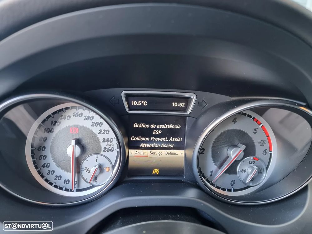 Mercedes-Benz CLA 180 d Shooting Brake Urban - 10