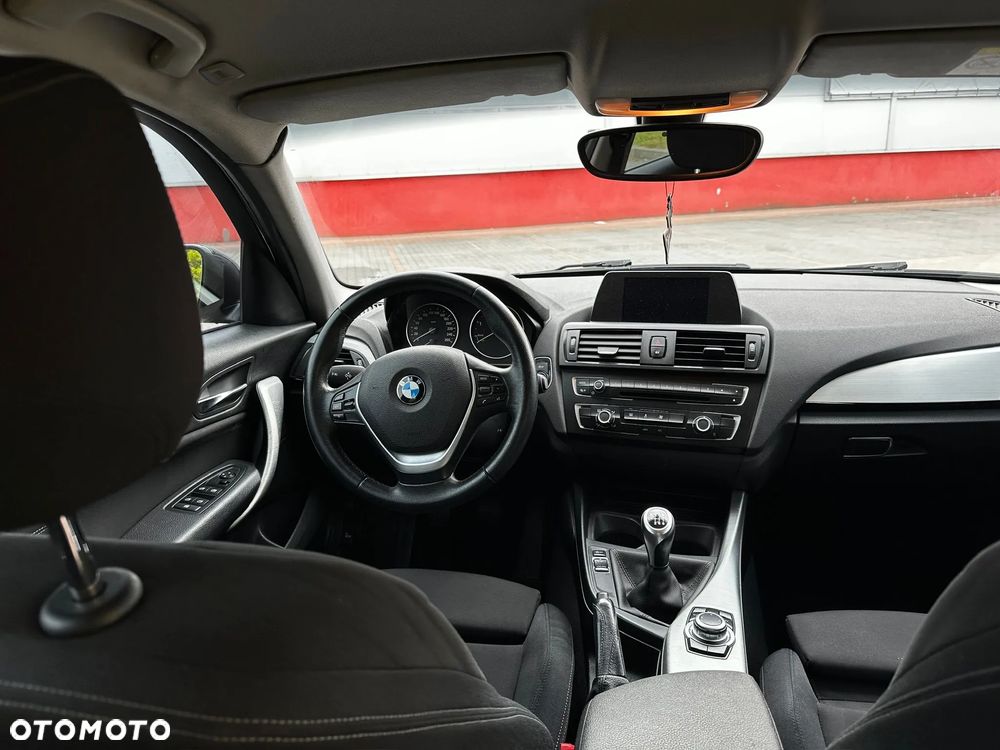 BMW Seria 1 116d EfficientDynamics Sport Line - 28