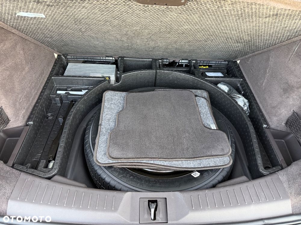 Lincoln MKC - 15