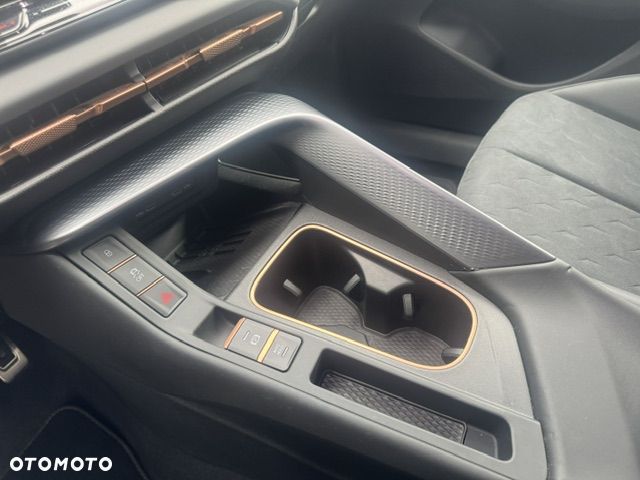 Cupra Terramar 1.5 e-Hybrid DSG VZ - 14