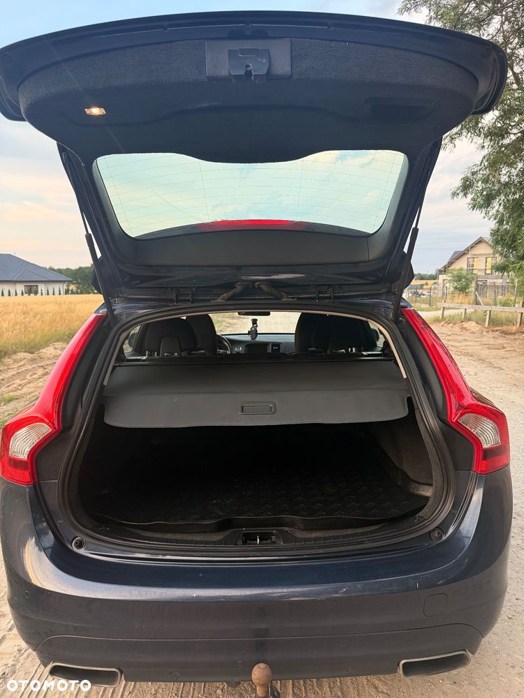 Volvo V60 D4 Drive-E Kinetic - 13